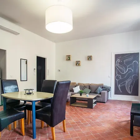 Grand T2 Hyper Centre Proche Toutes Commodites